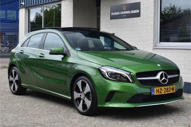 Groen Gebruikt 2016 Mercedes A160 Prestige Hatchback | € 17.945 (Eerlijke prijs) - Afbeelding 1/4