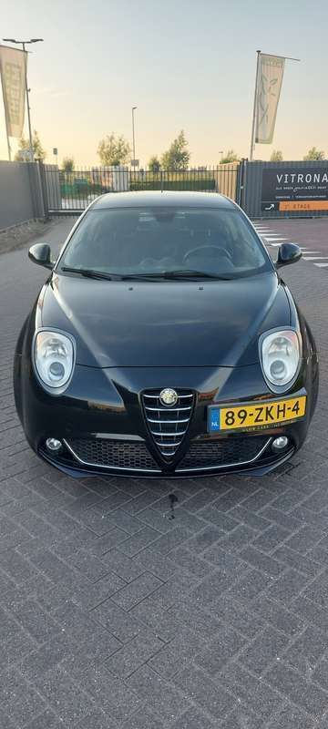 Zwart Gebruikt 2013 Alfa Romeo MiTo Hatchback | € 4.500 (Goede deal) - Afbeelding 1/4