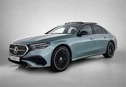 Licht verdezilver metaalkleur metallic Nieuw 2025 Mercedes 300 Sport Edition Sedan | € 79.663 (Super prijs) - Afbeelding 1/4