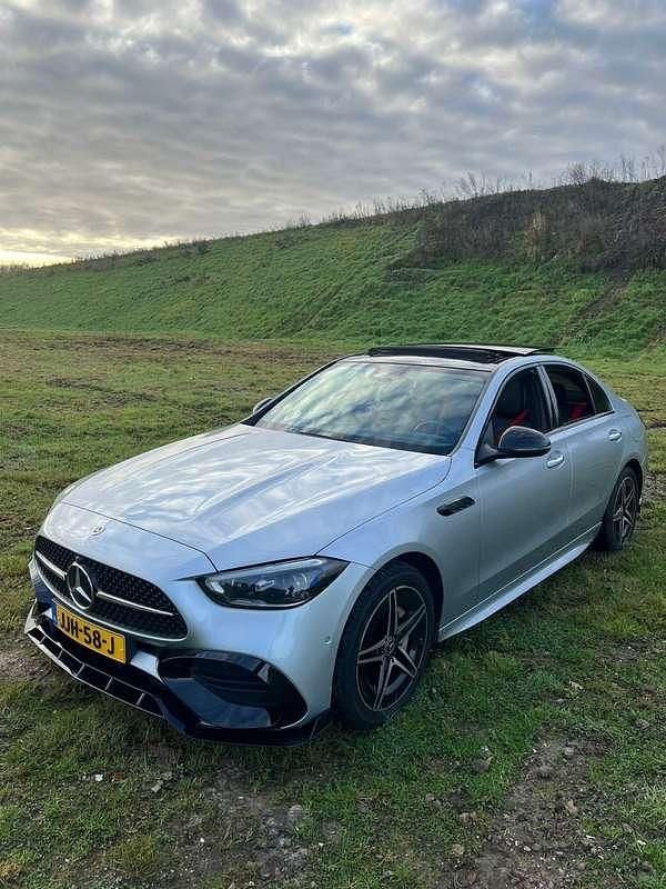 Occasion Mercedes C300 AMG line 204 PK (150 kW) 2023 Zilver Sedan