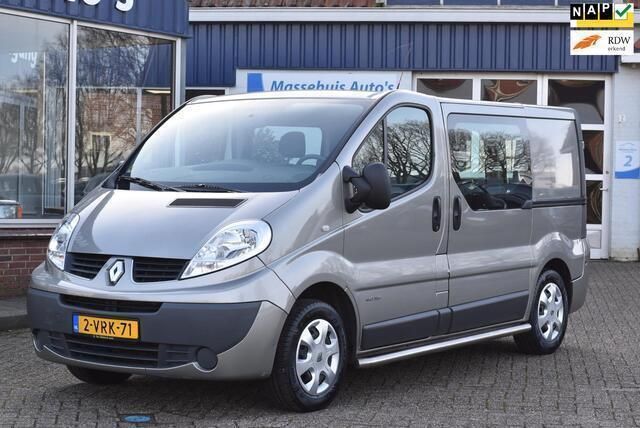 Grijs Gebruikt 2011 Renault Trafic Van | € 14.950 - Afbeelding 1/4