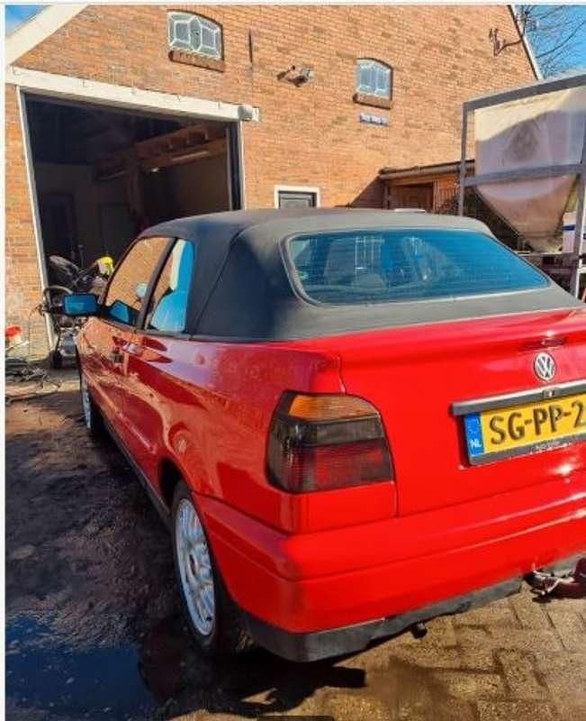Occasion VW Golf Cabriolet 75 PK (55 kW) 1997 Rood Cabriolet