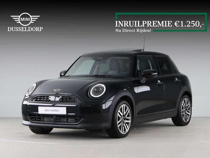 Zwart Nieuw 2025 Mini Cooper Classic Hatchback | € 43.936 (Eerlijke prijs) - Afbeelding 1/4