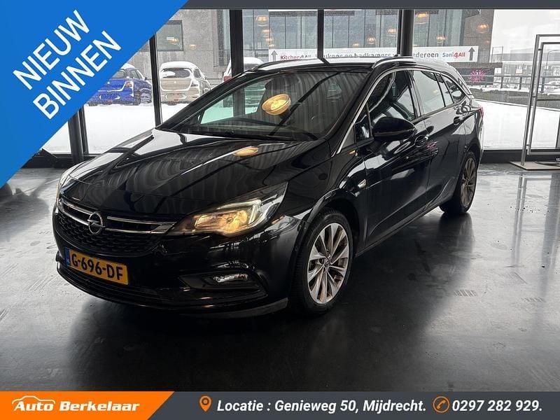 Zwart Gebruikt 2019 Opel Astra Innovation Stationwagen | € 10.190 (Super prijs) - Afbeelding 1/4
