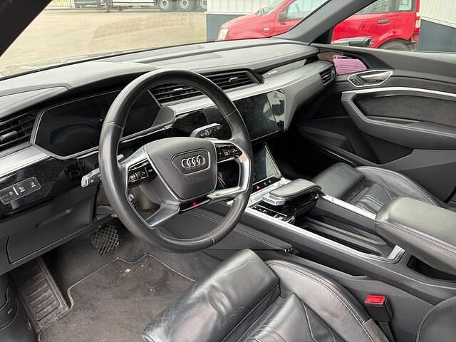 Occasion Audi e-tron Advanced Plus 300 kW (408 PK) 2019 Grijs SUV