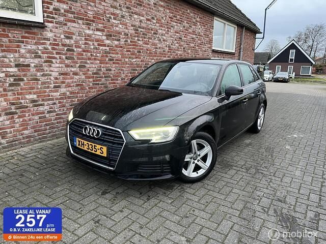Zwart Gebruikt 2019 Audi A3 Sportback Proline Hatchback | € 13.850 (Goede deal) - Afbeelding 1/4