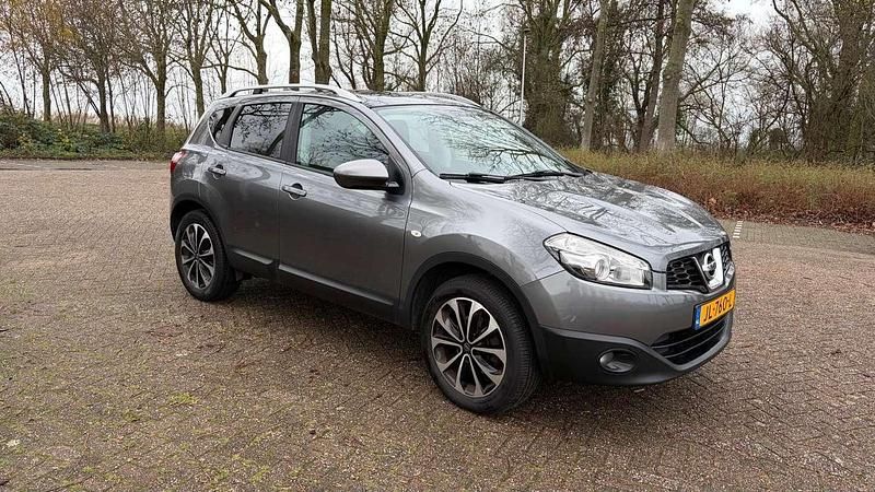 Grijs Gebruikt 2011 Nissan Qashqai SUV | € 6.500 (Eerlijke prijs) - Afbeelding 1/4