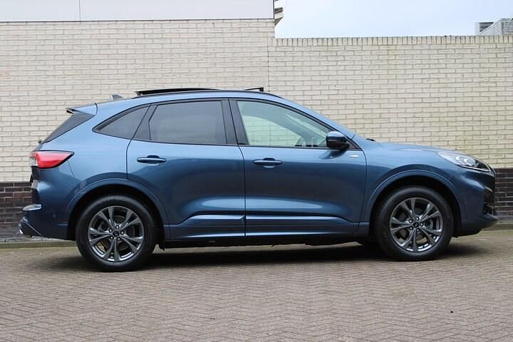 Occasion Ford Kuga ST-Line X 2024 Blauw (metallic) SUV