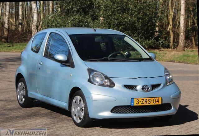Blauw Gebruikt 2007 Toyota Aygo Hatchback | € 2.999 (Iets duurder) - Afbeelding 1/4