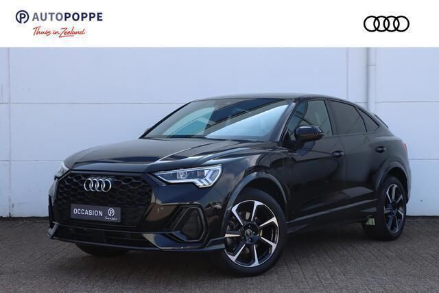 Zwart Gebruikt 2022 Audi Q3 Sportback Basis SUV | € 39.750 (Eerlijke prijs) - Afbeelding 1/4