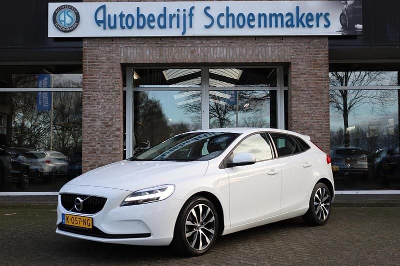 Occasion Volvo V40 2021 Wit Hatchback