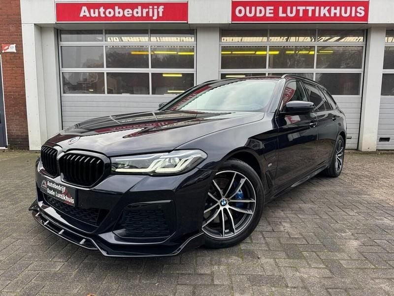 Blauw Gebruikt 2020 BMW 530 M Sport Stationwagen | € 33.945 (Goede deal) - Afbeelding 1/4