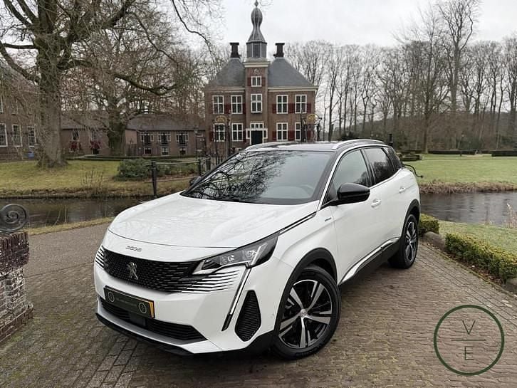 Occasion 2023 Peugeot e-3008 GTi SUV | € 25.888 (Goede deal) - Afbeelding 1/4