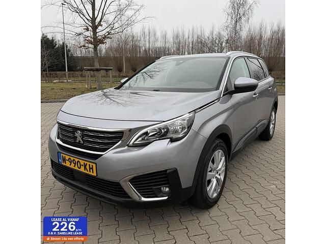 Grijs Occasion 2019 Peugeot 5008 SUV | € 13.950 (Eerlijke prijs) - Afbeelding 1/4