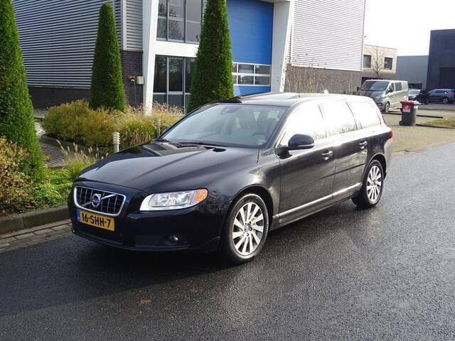 Zwart Gebruikt 2011 Volvo V70 Stationwagen | € 5.500 (Goede deal) - Afbeelding 1/4