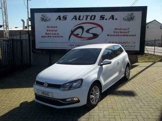 Wit Gebruikt 2016 VW Polo Comfortline Sedan | € 7.690 (Eerlijke prijs) - Afbeelding 1/4