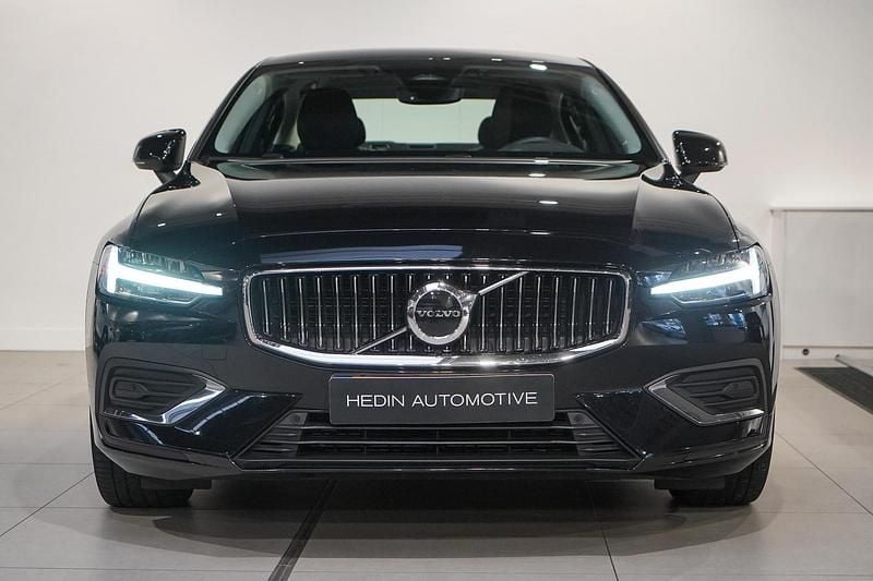 Occasion Volvo S60 Plus 163 PK (119 kW) 2023 Zwart Sedan