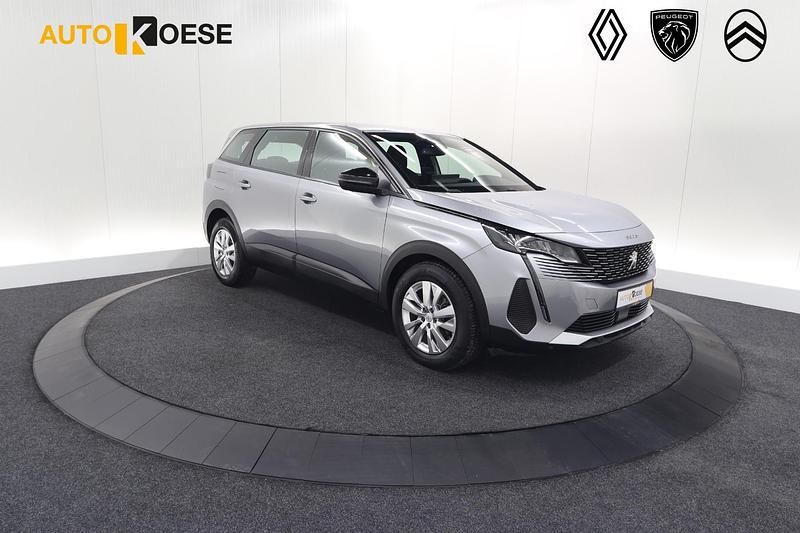 Grijs Gebruikt 2023 Peugeot 5008 Active MPV | € 28.295 - Afbeelding 1/4