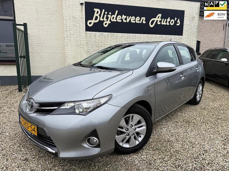 Occasion Toyota Auris Hybrid 99 PK (72 kW) 2013 Grijs Hatchback
