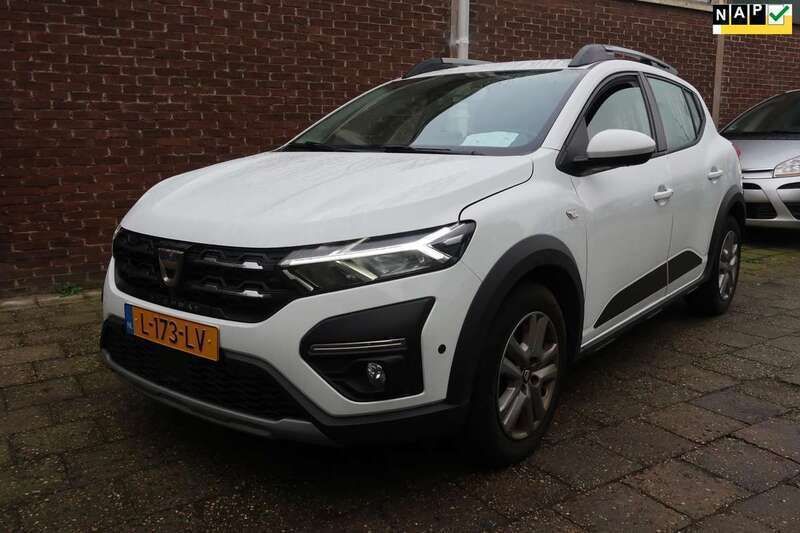 Wit Gebruikt 2021 Dacia Sandero Comfort Hatchback | € 10.950 (Eerlijke prijs) - Afbeelding 1/4