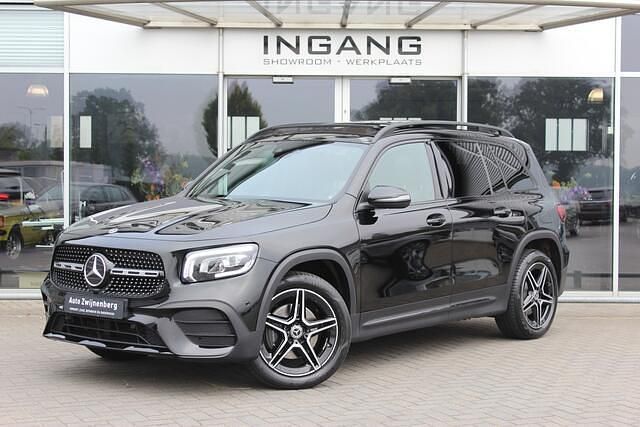 Zwart Gebruikt 2020 Mercedes GLB200 Business SUV | € 39.950 (Iets duurder) - Afbeelding 1/4