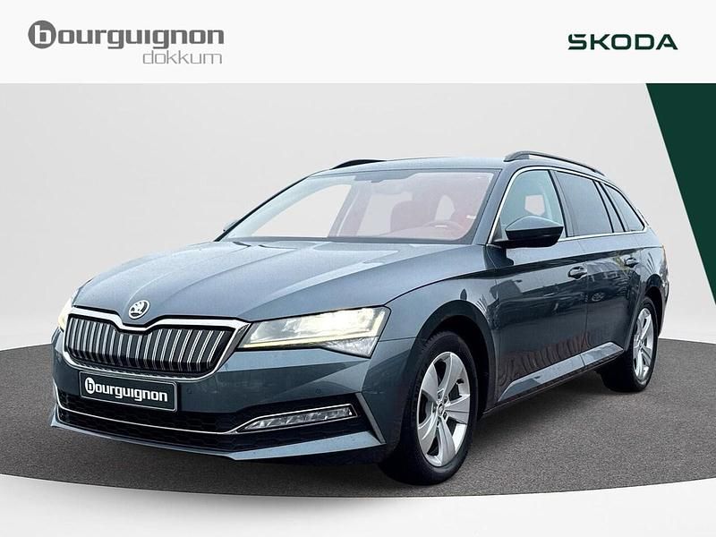 Grijs Occasion 2021 Skoda Superb Business Line Stationwagen | € 21.800 (Super prijs) - Afbeelding 1/3