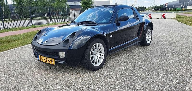 Zwart Gebruikt 2003 Smart Roadster Cabriolet | € 3.500 (Super prijs) - Afbeelding 1/4