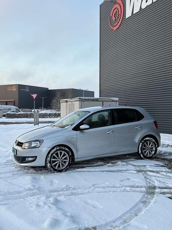 Grijs Gebruikt 2014 VW Polo Hatchback | € 7.995 (Super prijs) - Afbeelding 1/4