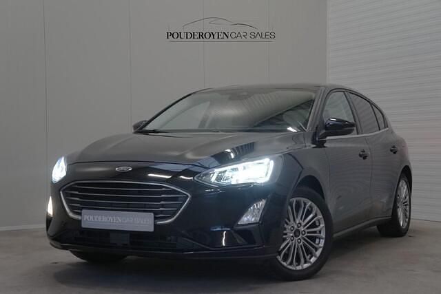 Zwart Occasion 2022 Ford Focus Titanium X Hatchback | € 14.790 (Eerlijke prijs) - Afbeelding 1/4