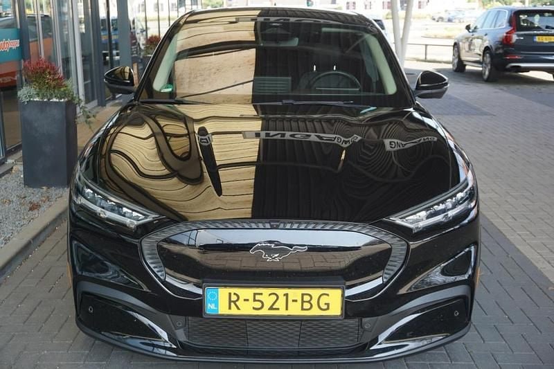 Occasion Ford Mustang Mach-E 220 kW (300 PK) 2022 Zwart SUV