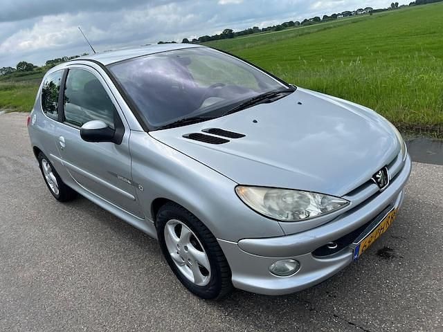 Occasion Peugeot 206 Quiksilver 2004 Grijs Hatchback