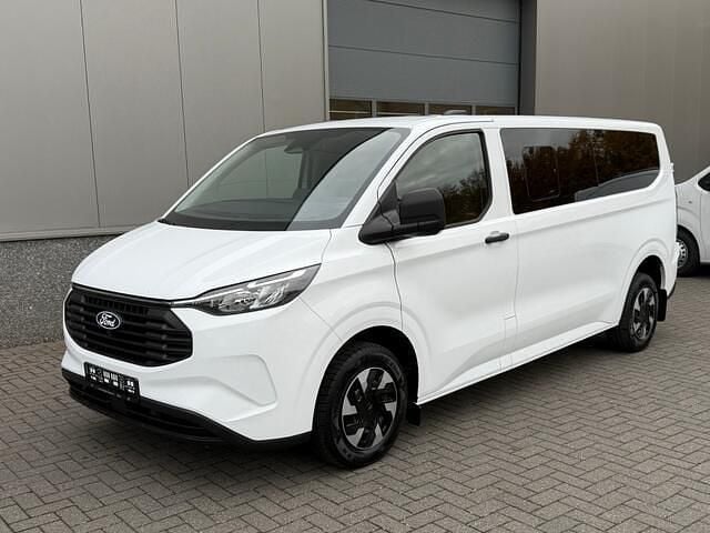 Wit Nieuw 2025 Ford Transit Trend MPV | € 46.990 (Eerlijke prijs) - Afbeelding 1/4