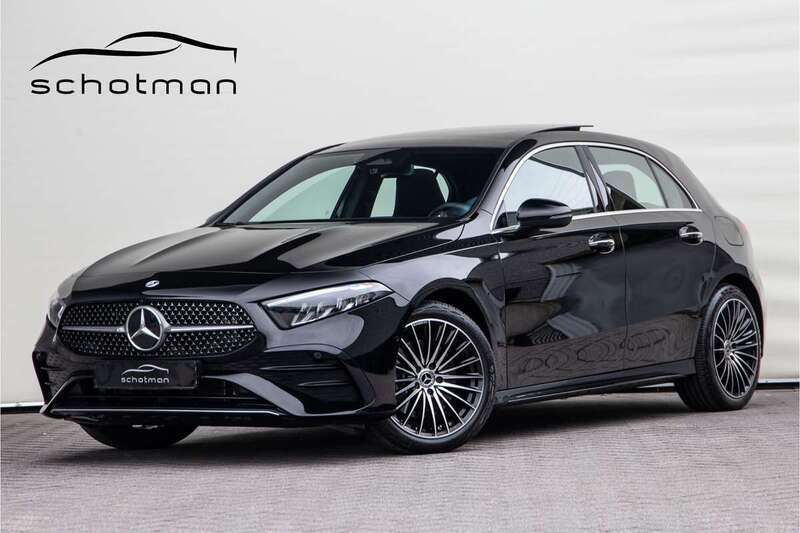 Zwart Gebruikt 2024 Mercedes A250 Premium Hatchback | € 39.750 (Iets duurder) - Afbeelding 1/4