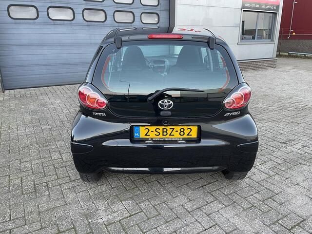 Occasion Toyota Aygo 68 PK (50 kW) 2013 Zwart Hatchback