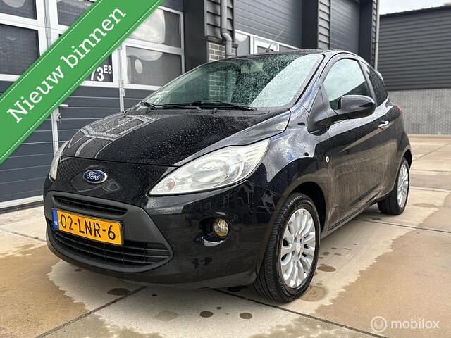 Zwart Gebruikt 2010 Ford Ka Titanium X Hatchback | € 1.850 (Goede deal) - Afbeelding 1/4