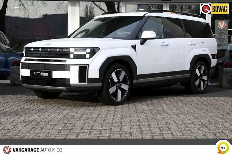 Wit (metallic) Occasion 2024 Hyundai Santa Fe Premium SUV | € 49.950 (Goede deal) - Afbeelding 1/4