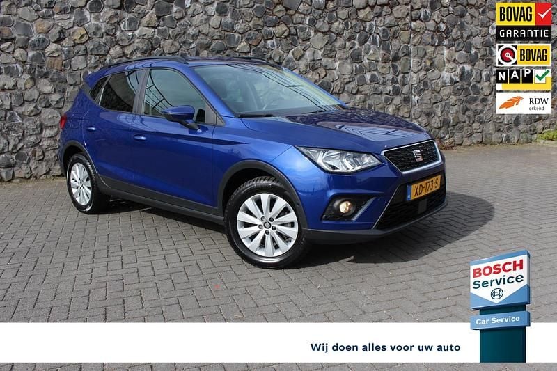 Blauw Gebruikt 2018 Seat Arona Business SUV | € 14.750 (Eerlijke prijs) - Afbeelding 1/4