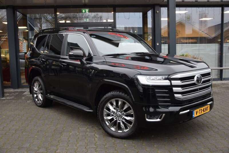 Zwart Gebruikt 2024 Toyota Land Cruiser Anniversary SUV | € 169.394 - Afbeelding 1/4