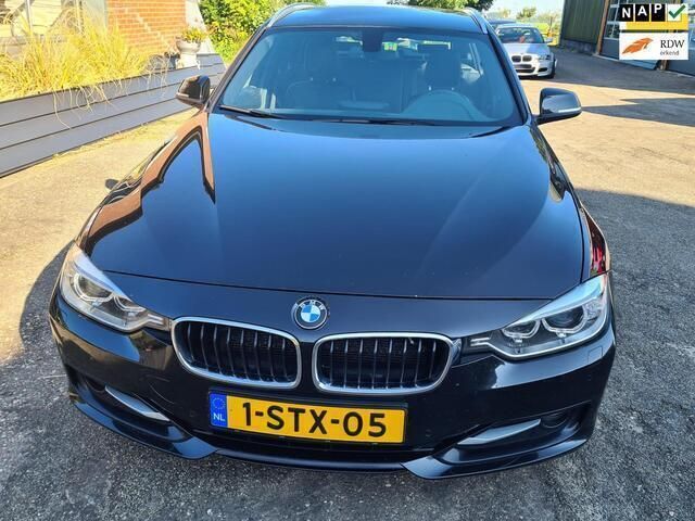 Zwart Gebruikt 2013 BMW 320 Efficient Dynamics Stationwagen | € 9.600 - Afbeelding 1/2