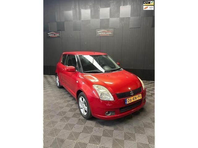 Rood Gebruikt 2005 Suzuki Swift Exclusive Hatchback | € 2.450 (Eerlijke prijs) - Afbeelding 1/4