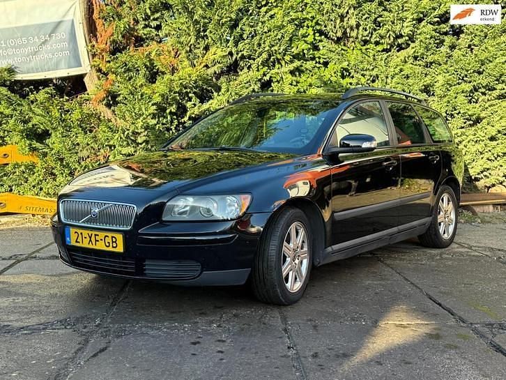 Zwart Occasion 2007 Volvo V50 Stationwagen | € 1.450 (Eerlijke prijs) - Afbeelding 1/4