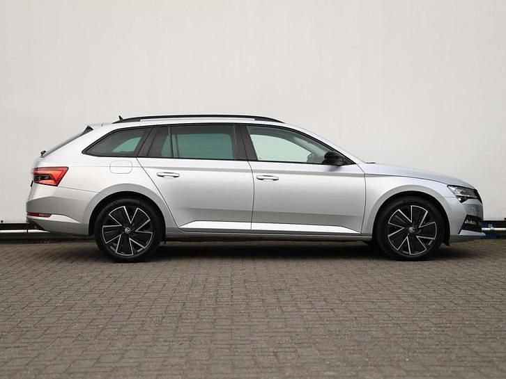 Occasion Skoda Superb Business Line 218 PK (160 kW) 2024 Grijs Hatchback