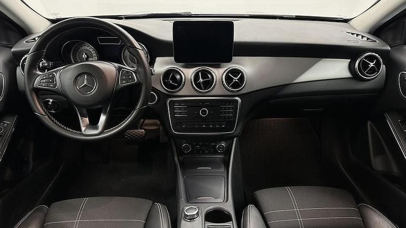 Occasion Mercedes GLA200 Prestige 136 PK (100 kW) 2016 Grijs SUV