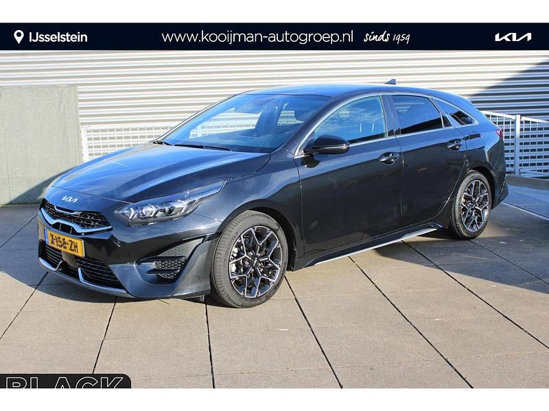 Zwart Gebruikt 2024 Kia ProCeed GT-Line Hatchback | € 34.749 (Eerlijke prijs) - Afbeelding 1/4