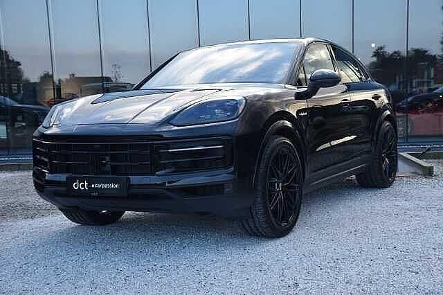 Zwart Occasion 2025 Porsche Cayenne SUV | € 119.900 (Super prijs) - Afbeelding 1/4