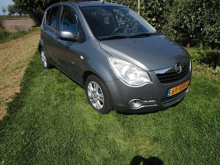 Occasion Opel Agila 93 PK (68 kW) 2012 Hatchback