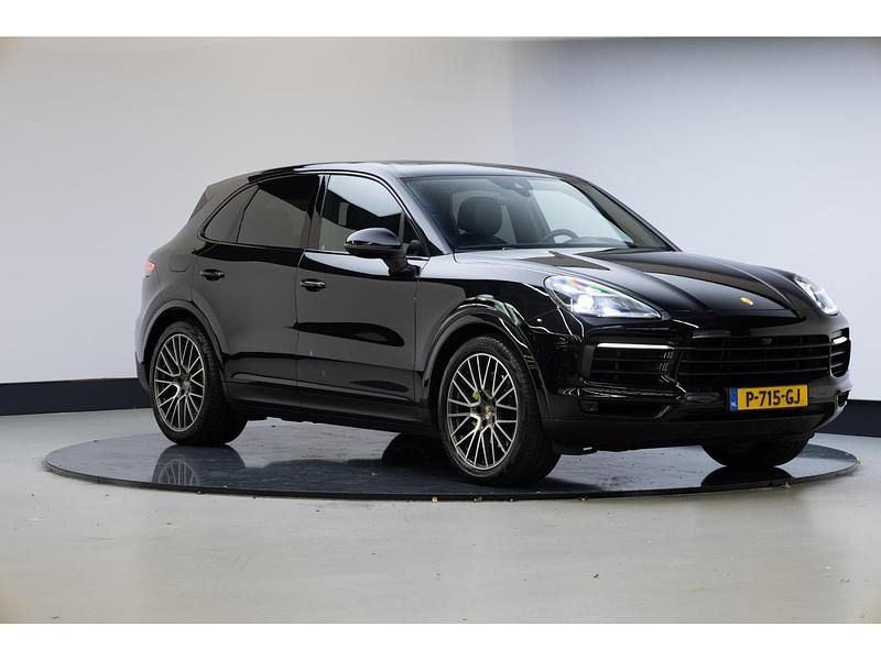 Zwart Gebruikt 2021 Porsche Cayenne SUV | € 66.950 (Super prijs) - Afbeelding 1/4