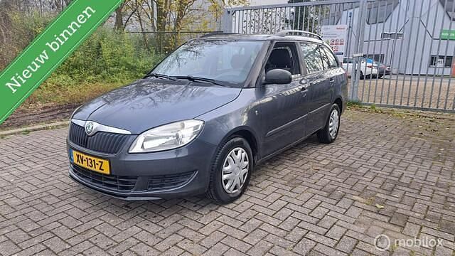 Grijs Gebruikt 2011 Skoda Fabia Comfort Stationwagen | € 1.595 (Super prijs) - Afbeelding 1/4