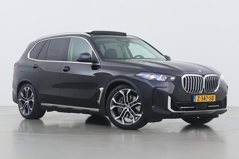 Zwart Gebruikt 2024 BMW X5 Comfort Edition SUV | € 87.900 - Afbeelding 1/1