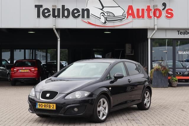 Zwart Gebruikt 2011 Seat Leon Sport Hatchback | € 985 - Afbeelding 1/4